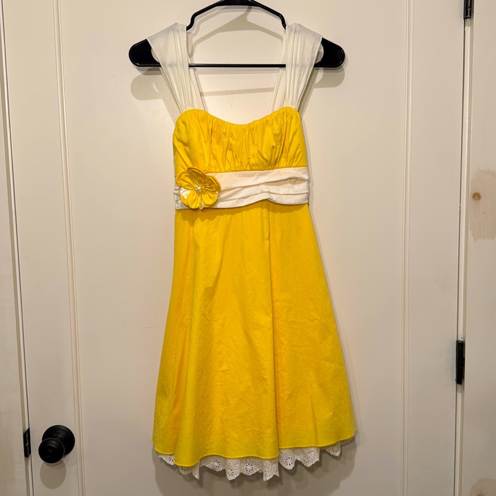 My Michelle dress yellow sundress sz 5 flower Romantic